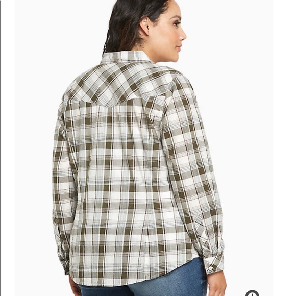 Torrid | Plaid Camp Shirt Size 4 - Picture 12 of 14